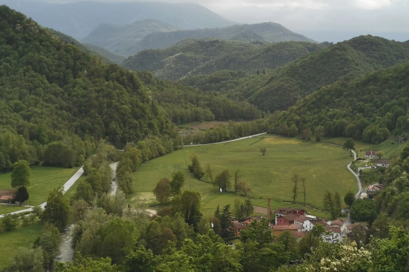 foto del paesaggio montano che circonda il bed & breakfast